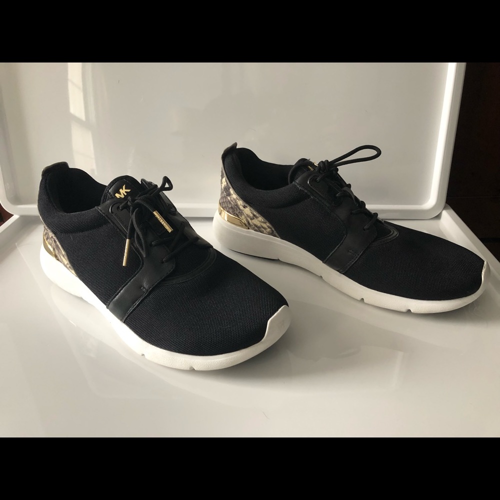 Michael Kors Black Snakeskin Sneaker 8 1/2